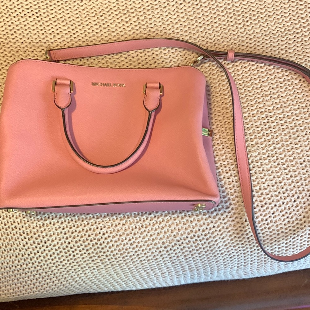 Rosy Pink Michael Kors Purse💕